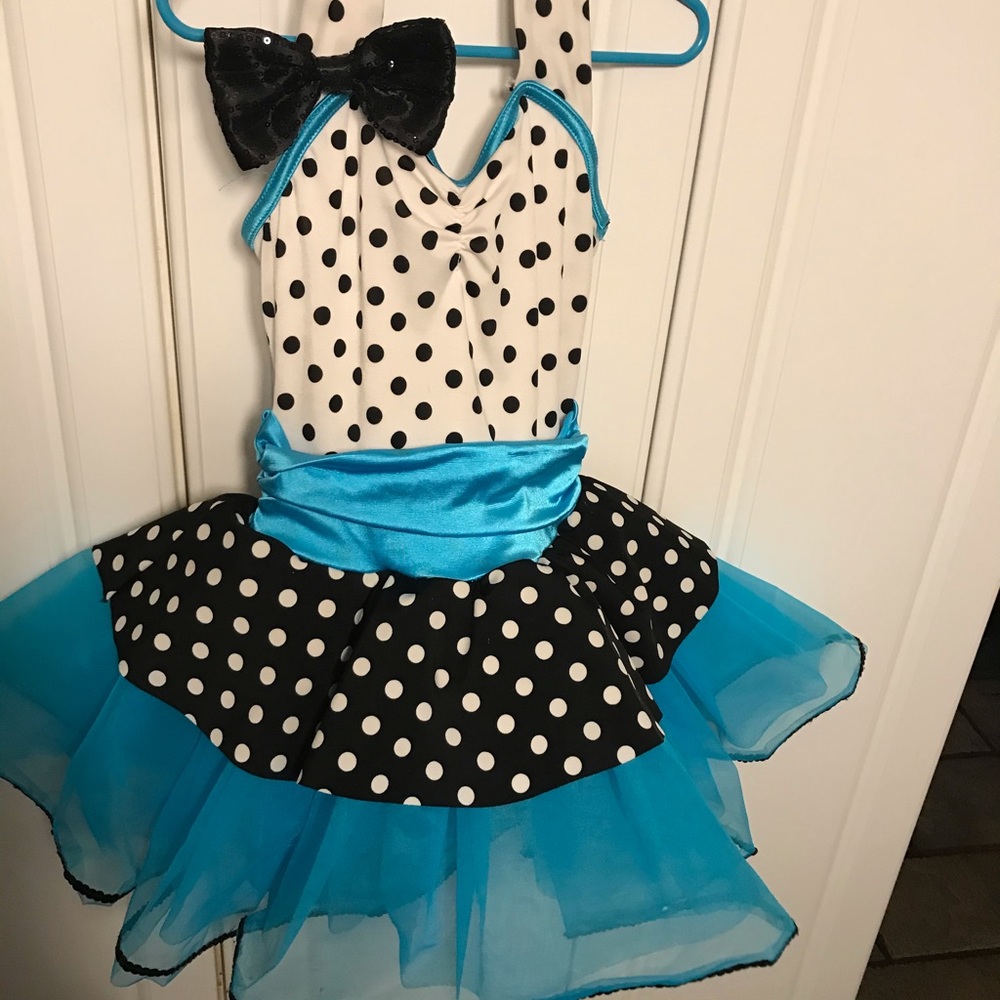 C-13). 💙Weismann  dance/pageant costume